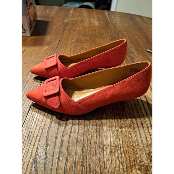 comfortview Shoes - New Comfortview Holland Red Low Kitten Heel Shoes 8.5M Faux Suede Slip-On Dress
